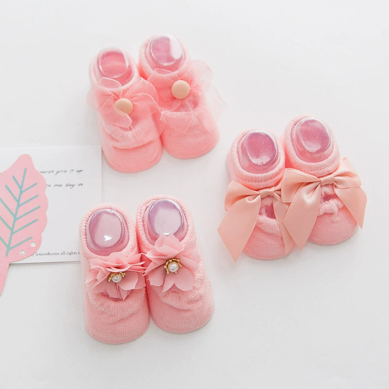Medias de Encaje con Moñito para Bebé – ¡Comprá 1 y llevate 3 pares!